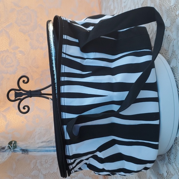 Zebra print Bean Pot Tote, insulated. New. Not personalized. Solid black top. - Picture 4 of 10